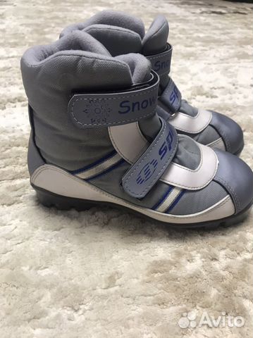 Лыжные ботинки