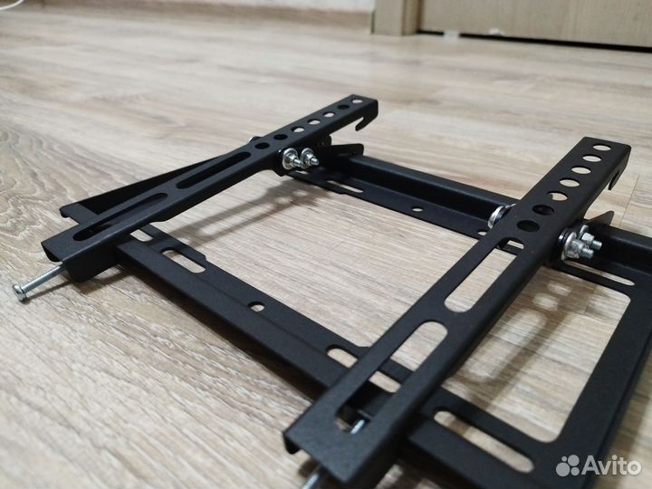 Кронштейн для телевизора