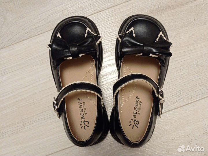 Туфли для девочки 29 размер черные