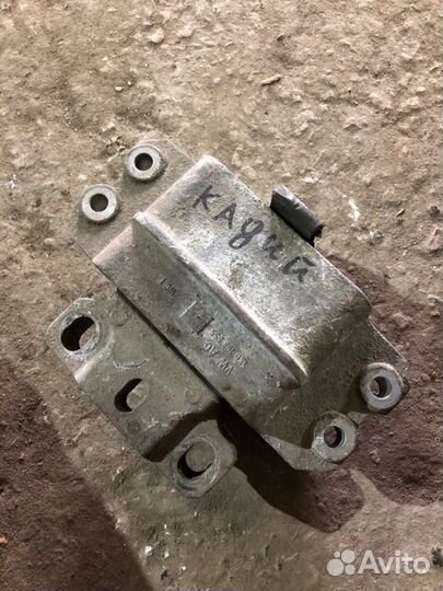 Подушка Volkswagen Caddy 2005-2011