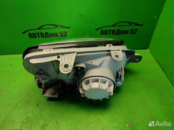 Фара левая Hyundai Santa Fe 00-06