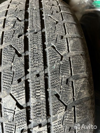 Toyo Observe Garit GIZ 205/60 R16