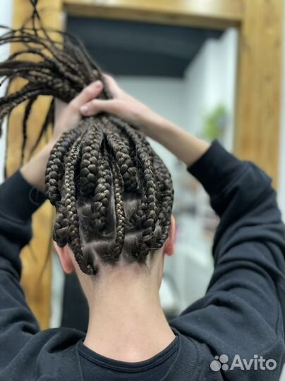 Услуги парикмахера модель/Афрокосички