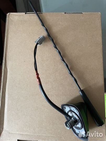 Автомобильная антенна на Nissan X Trail T32