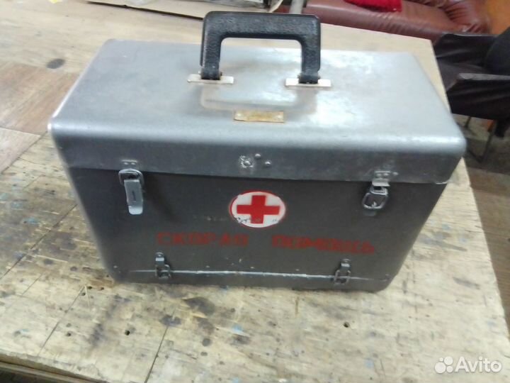 Медицинский ящик