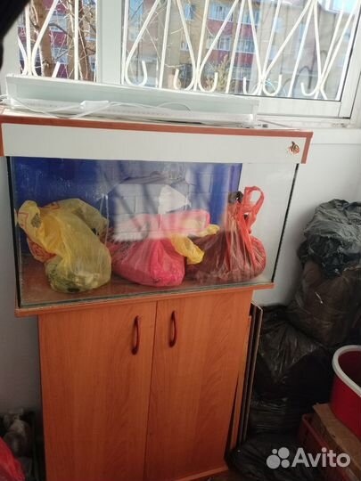 Аквариум с тумбой