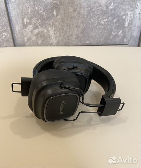 Беспроводные наушники marshall major 4