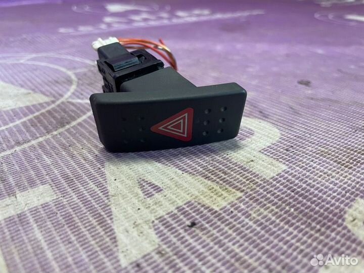 Кнопка аварийки Suzuki Sx 4 EYA21S M16A 2008