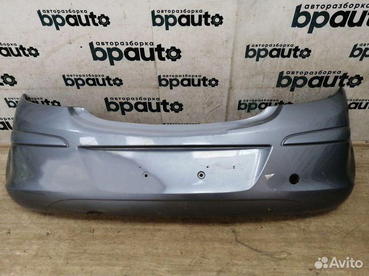 Бампер задний под маленький вырез выхлтрубы бп