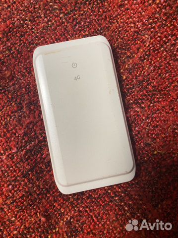 Мобильный роутер yota Quanta LTE Portable Router