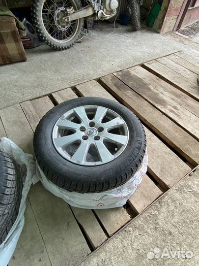 Диски r 16 на Тойота Camry 40