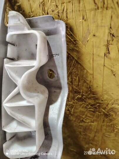 Крыло переднее правое Nissan Qashqai J10 HR16DE