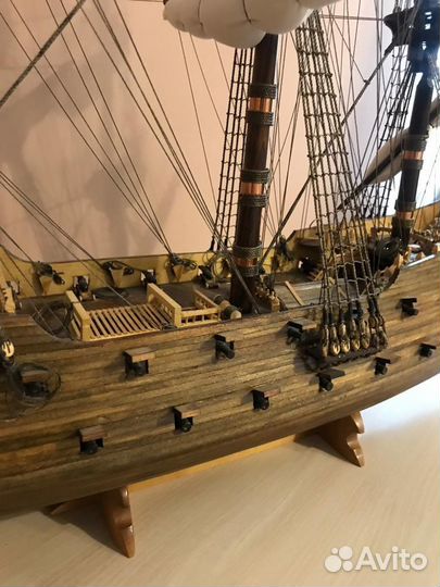 Деревянный корабль
