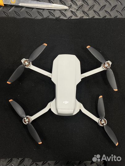 Квадрокоптер dji mini SE после падения