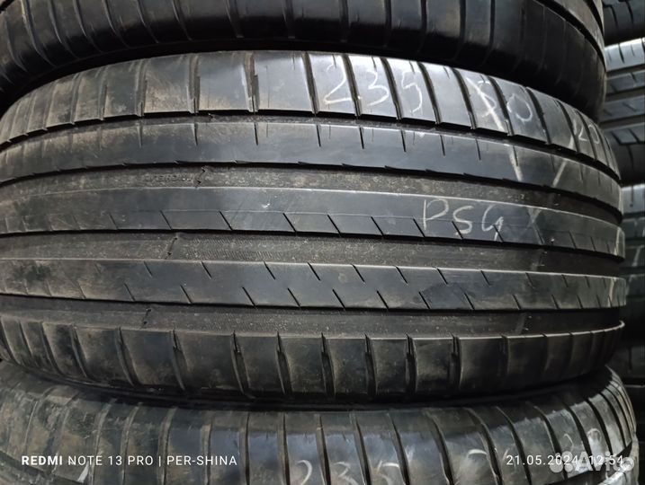 Michelin Pilot Sport 4 235/50 R20