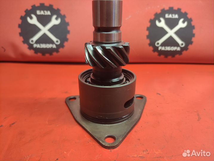 Привод вакуумного насоса Defender 2.5 дизель 83-07