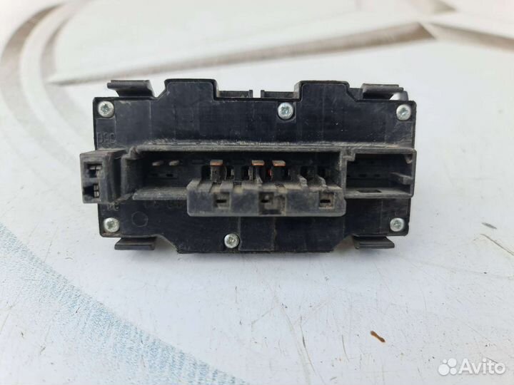 Блок кнопок Mercedes CLK208