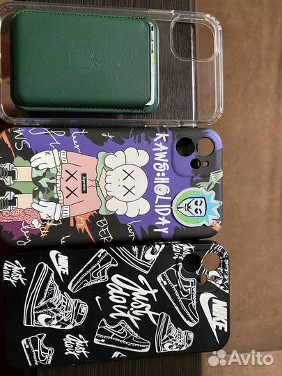 Чехол на iPhone 11