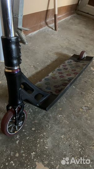 Трюковой самокат в стрит кастом