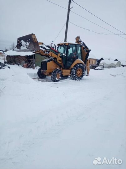 Экскаватор-погрузчик