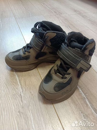 Демисезонные кроссовки Fila