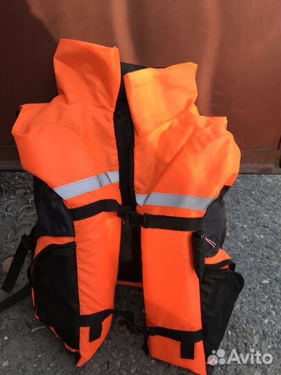 Спасательный жилет неопреновый