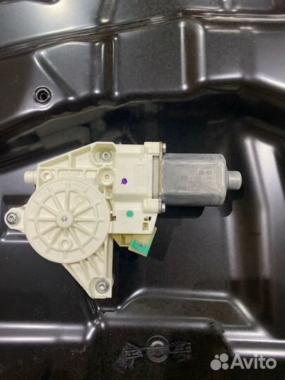 Стеклоподъемник передний правый Mercedes-Benz