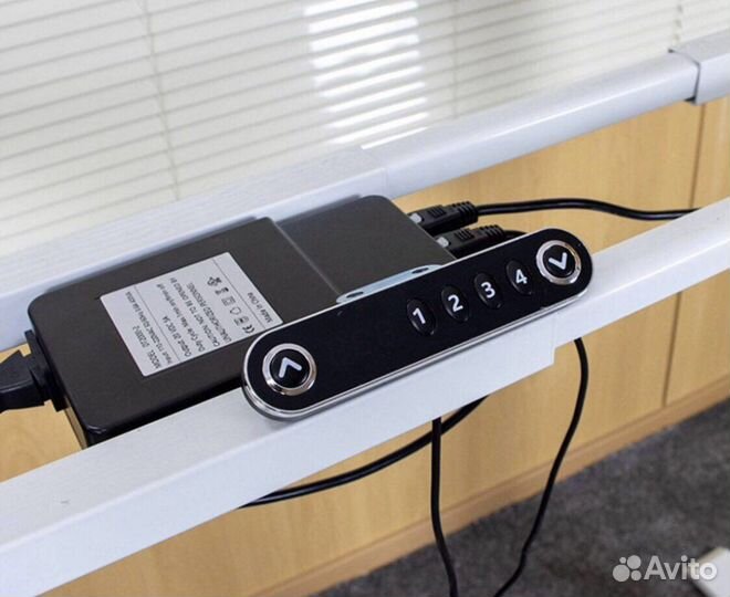 Компьютерный стол новый