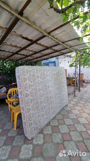 Матрас 160х200 бу