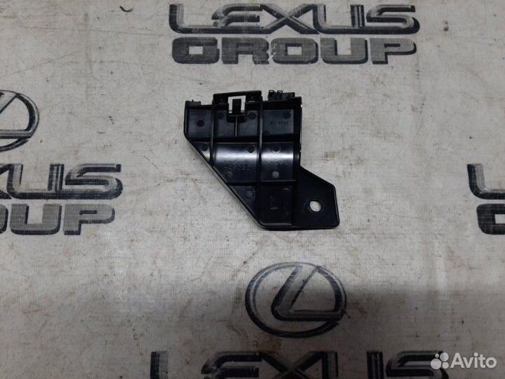 Кронштейн бампера лев. зад. Lexus RX300