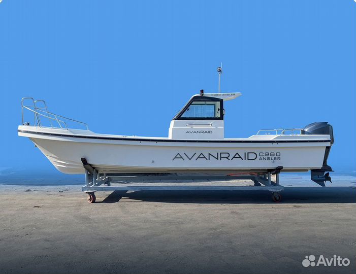 Катер Avanraid C260 Angler