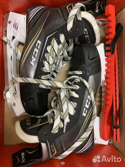 Коньки хоккейные профессиональные CCM tacks 9070