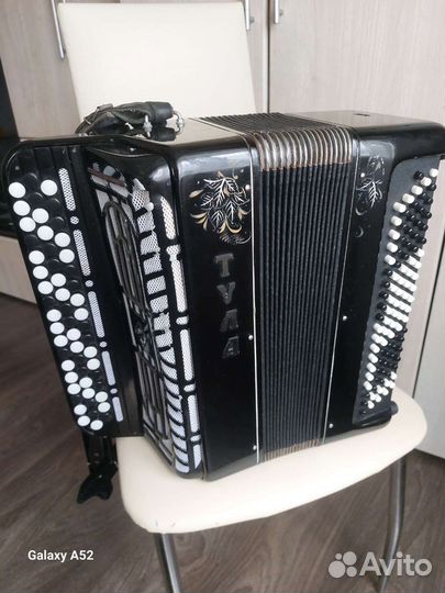 Баян Тула 210 (BN-39-BK)