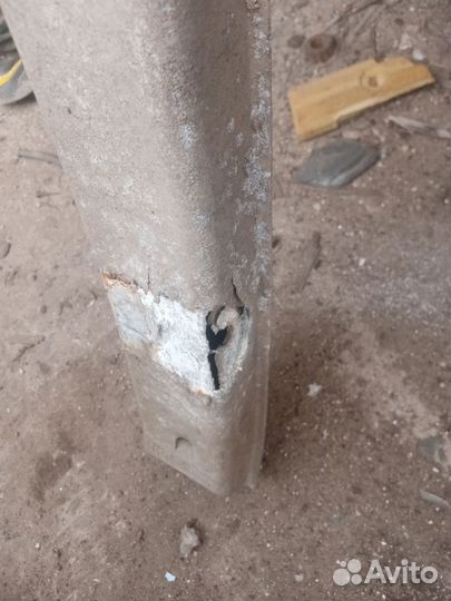 Усилитель заднего бампера Volkswagen Passat B5