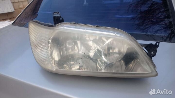 Mitsubishi lancer cedia фара правая