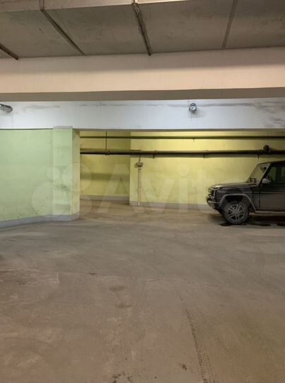 Машиноместо, 27 м²