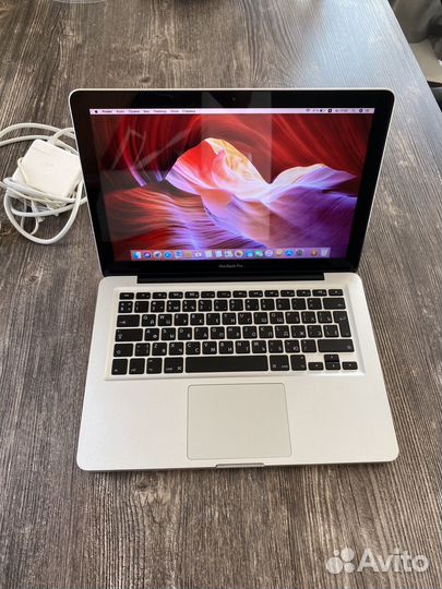 Apple MacBook Pro 13 i5/4GB/500GB Отличный