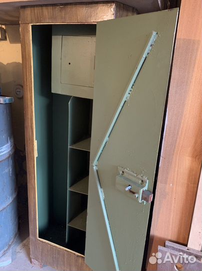 Оружейный сейф