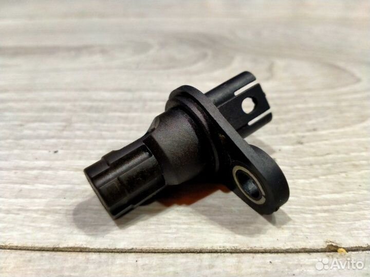 Датчик положения распредвала Bmw 530I E61 N52N 3.0