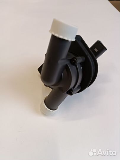 Помпа насос циркуляционный Audi VW