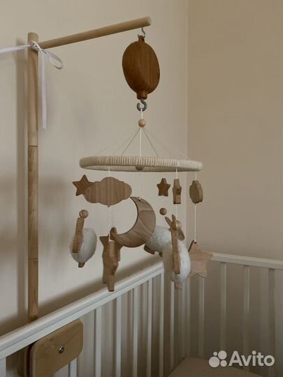 Мобиль деревянный с держателем и муз.блоком