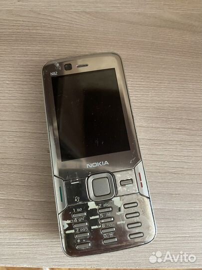 Nokia n82