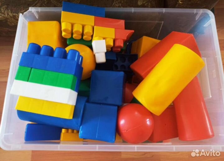 Кубики пластмассовые большие