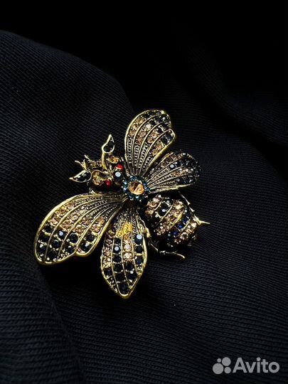 Брошь женская муха