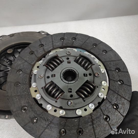 Комплект сцепления Mitsubishi Citroen Peugeot 2.2