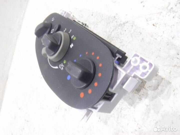 Блок управления печкой 6001551800