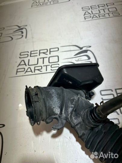 Патрубок воздушного фильтра Kia Soul AM G4FC 2009