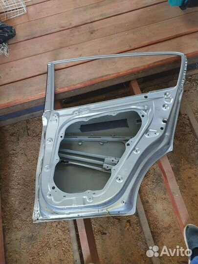 Kia sportage 2018 дверь задняя правая