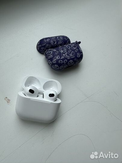 Наушники apple airpods 3 в хорошем состоянии