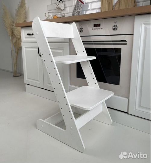 Белый детский стульчик